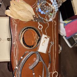 Jewlery lot