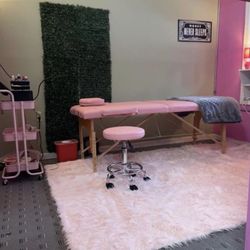 Pink Lash Bed 