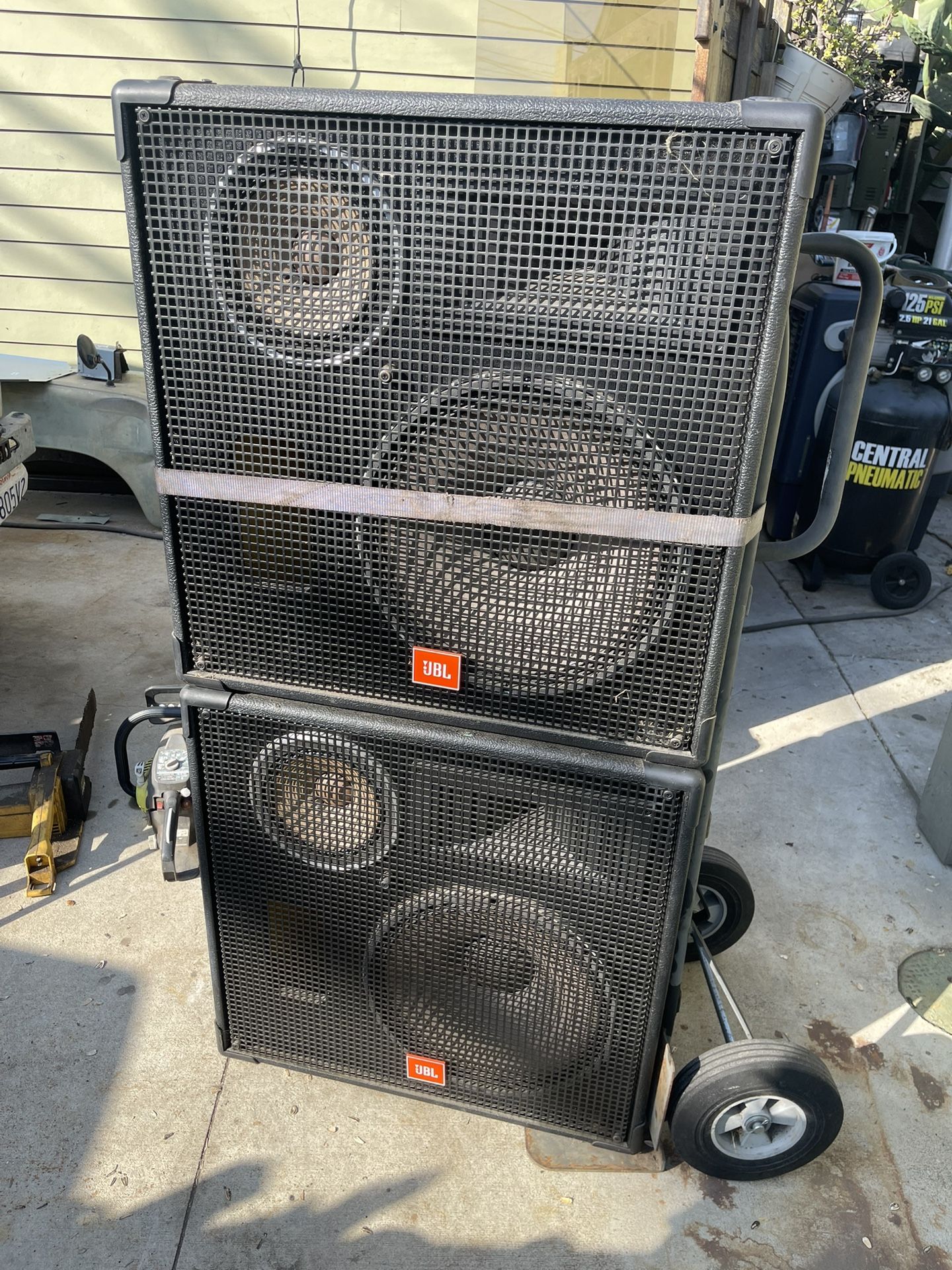JBL MR Series Speakers And Amplifier