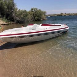 2003 Renegade Power Boat
