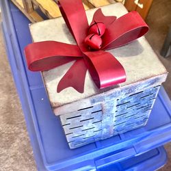 Metal Christmas Decor