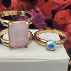  LOT OF 2 VINTAGE RINGS  COCKTAIL PINK  & MISTIC STONE  BOTH ARE SIZE 7, IN GREAT CONDITION #1244
