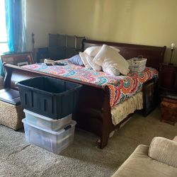 California King Slay Bed Set