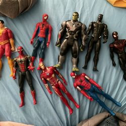 Action Figures 