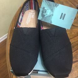 Toms De Mujer Size 8 Color Negro New Never Used