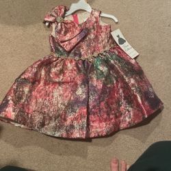 Super sparkly, adorable, 2T toddler baby dress