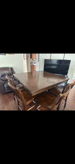 6 Seat Dinning Table