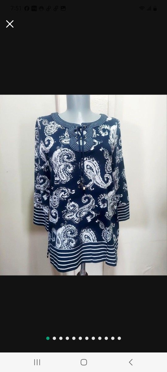 JONES NY SIGNATURE SIZE SMALL ~DARK NAVY & WHITE PAISLEY TUNIC