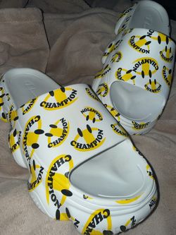 CHAMPION Meloso Squish Slide Smiley Face Lightweight Contoured Sandal Mens Size 8 Or Women’s Size 10