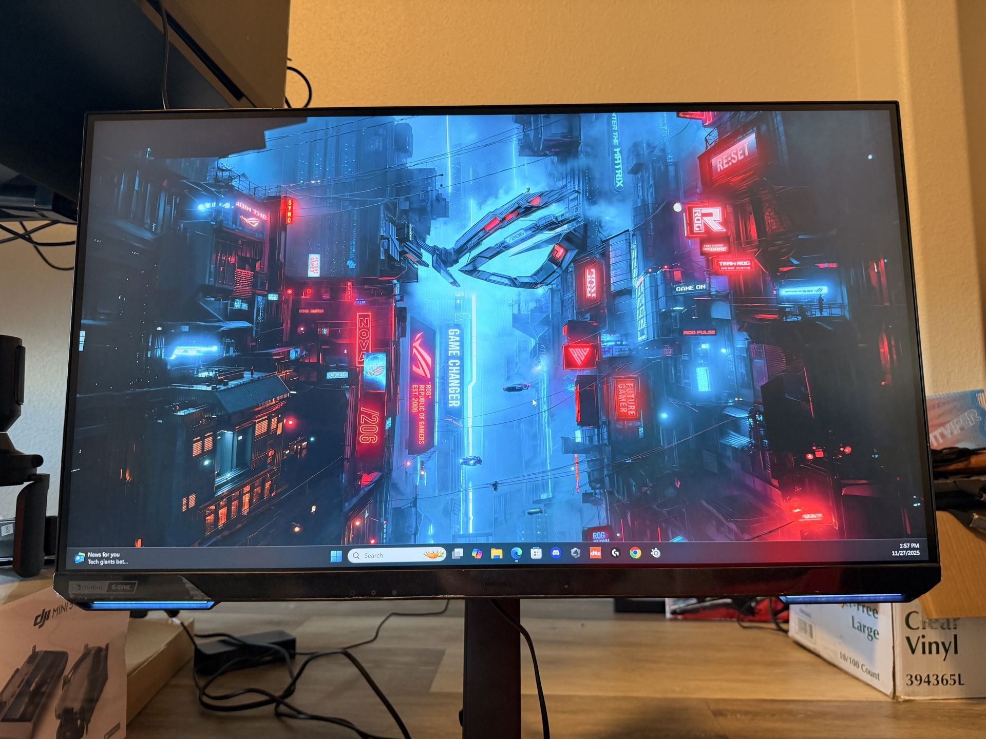 Samsung G7 28” 4k 144hz Monitor 