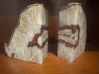 Rock bookends