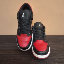 Jordan 1 Low - (Sz 5.5y)