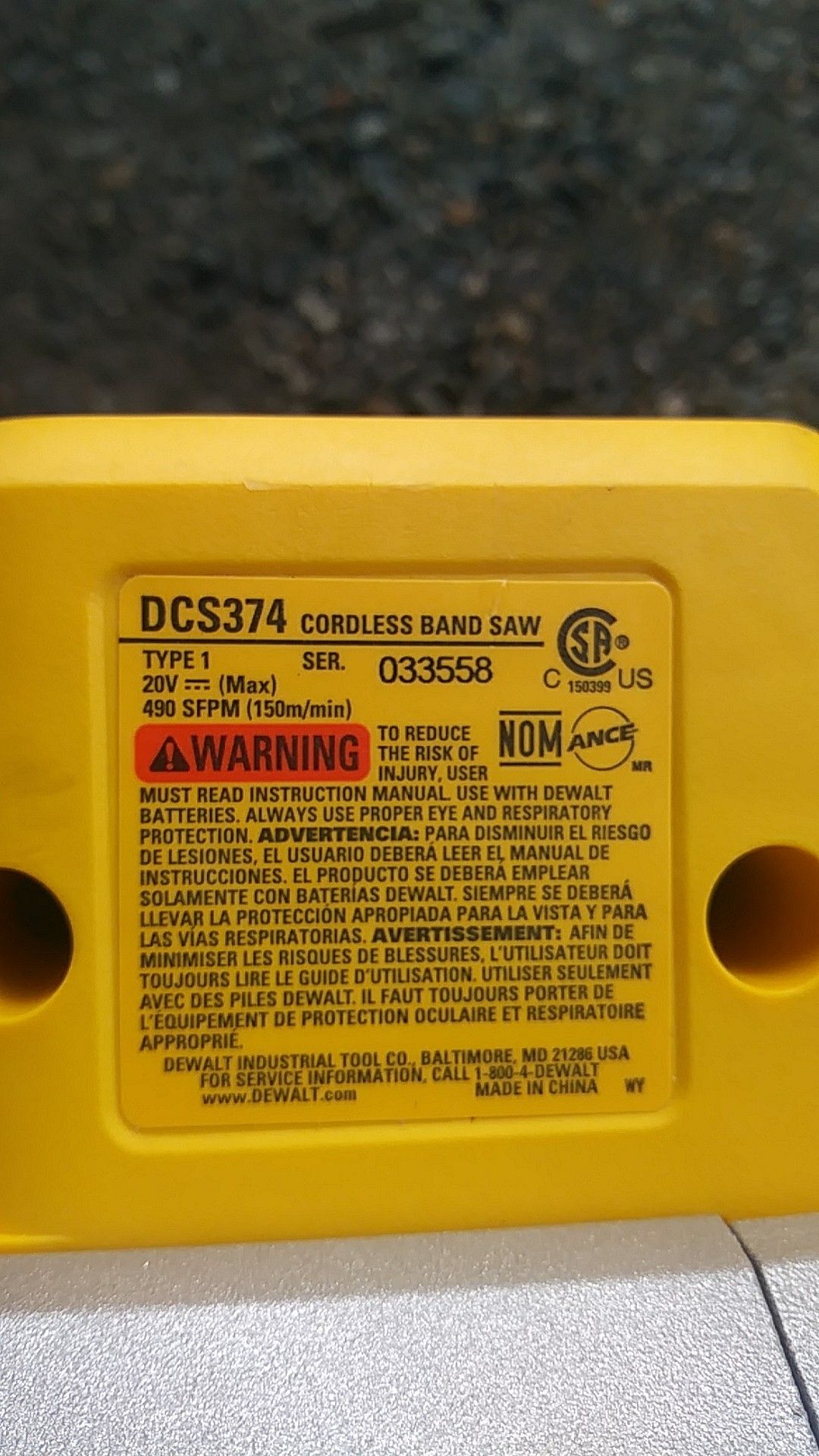 Dewalt Band saw. and 20v max to 60 maxv battery Tools & Machinery