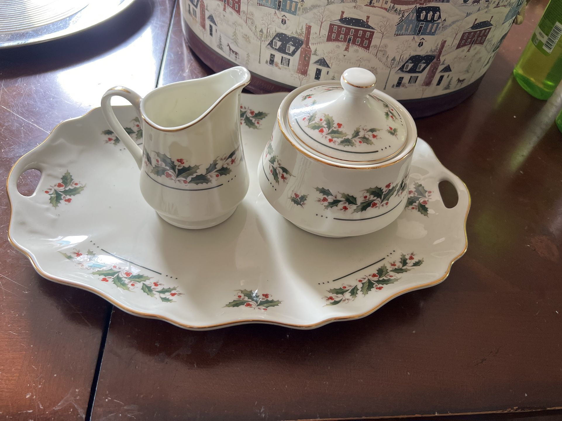 Holly patterned Retired 1980s Royal Limited Holly Holiday made in Japan sugar/creamer Plate set