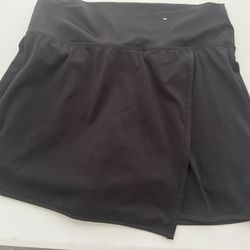 Medium Black Old Navy Skort