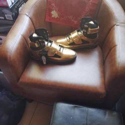 VLADO Limited Edition Metallic  Gold & Black Hi top Sneakers Limited Edition 9.5 Shoe's 