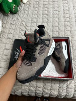 Taupe Haze 4’s
