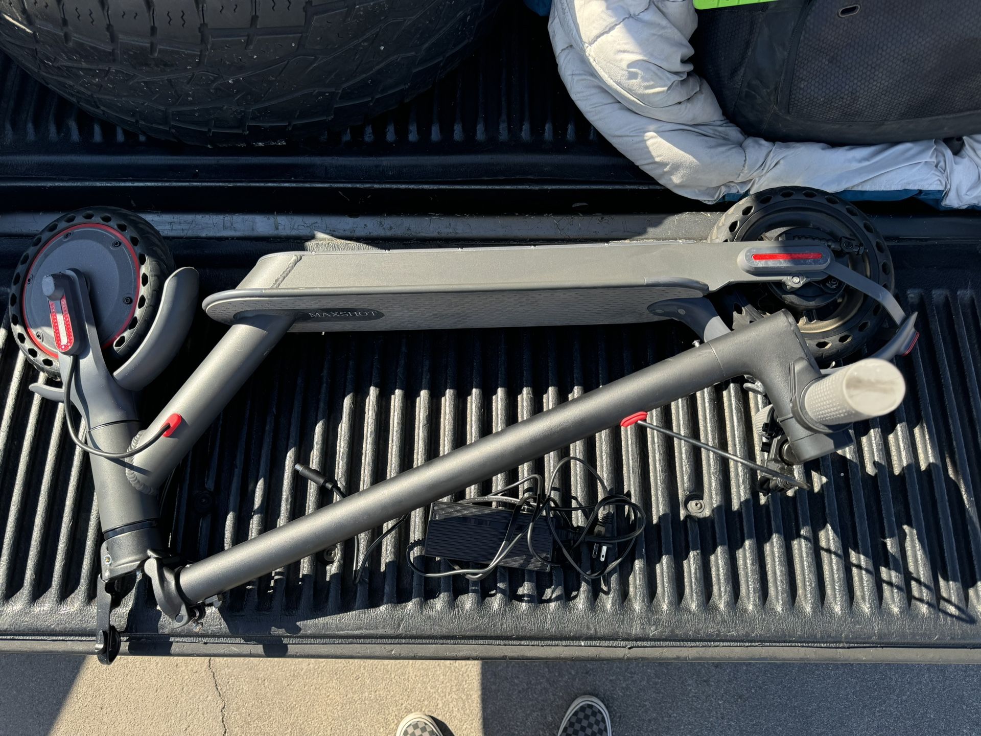 Maxshot V1 SPRO Electric Scooter