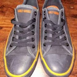 Size 8/2 Harley Davidson Chuck Taylors