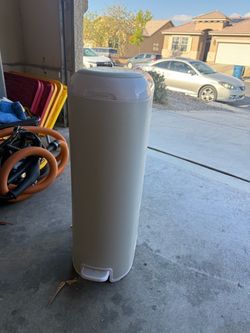 Diaper Genie Platinum Pail