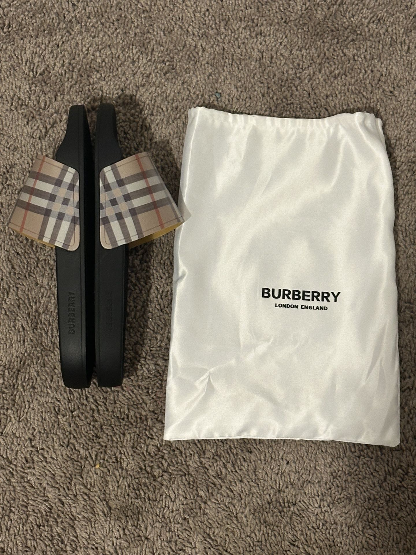 burberry slides