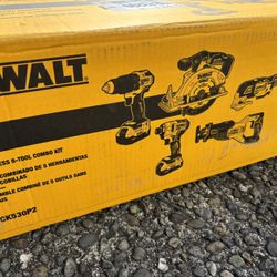Duwalt 5-tool Brand New
