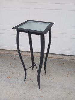 Metal Plant display Stand with Glass Top