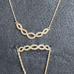Women’s Necklace And Bracelet Set.  Gold Set With Rhinestones .  Unbranded