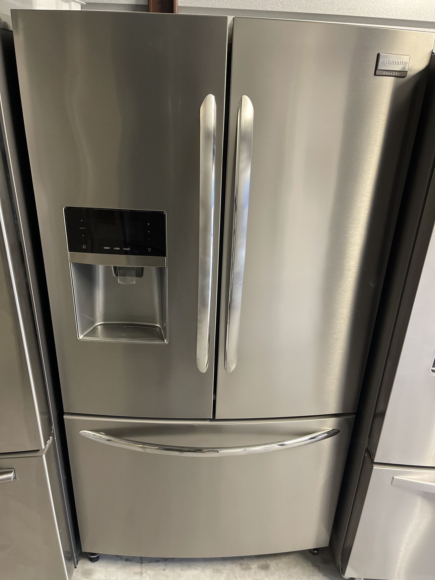 Frigidaire Stainless Refrigerator ‼️60 Day Warranty‼️