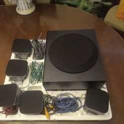 🎶 5.1 Surround Sound System – Home Theater Ready! 🎶
