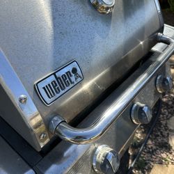Free Grill. Weber Genesis