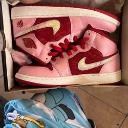 Women Valentine’s Day, Jordans, Og 1’s  Size 5 2012