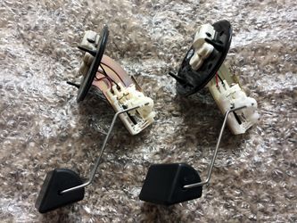 Used Fuel Gauge Sending Unit - Toyota RAV4