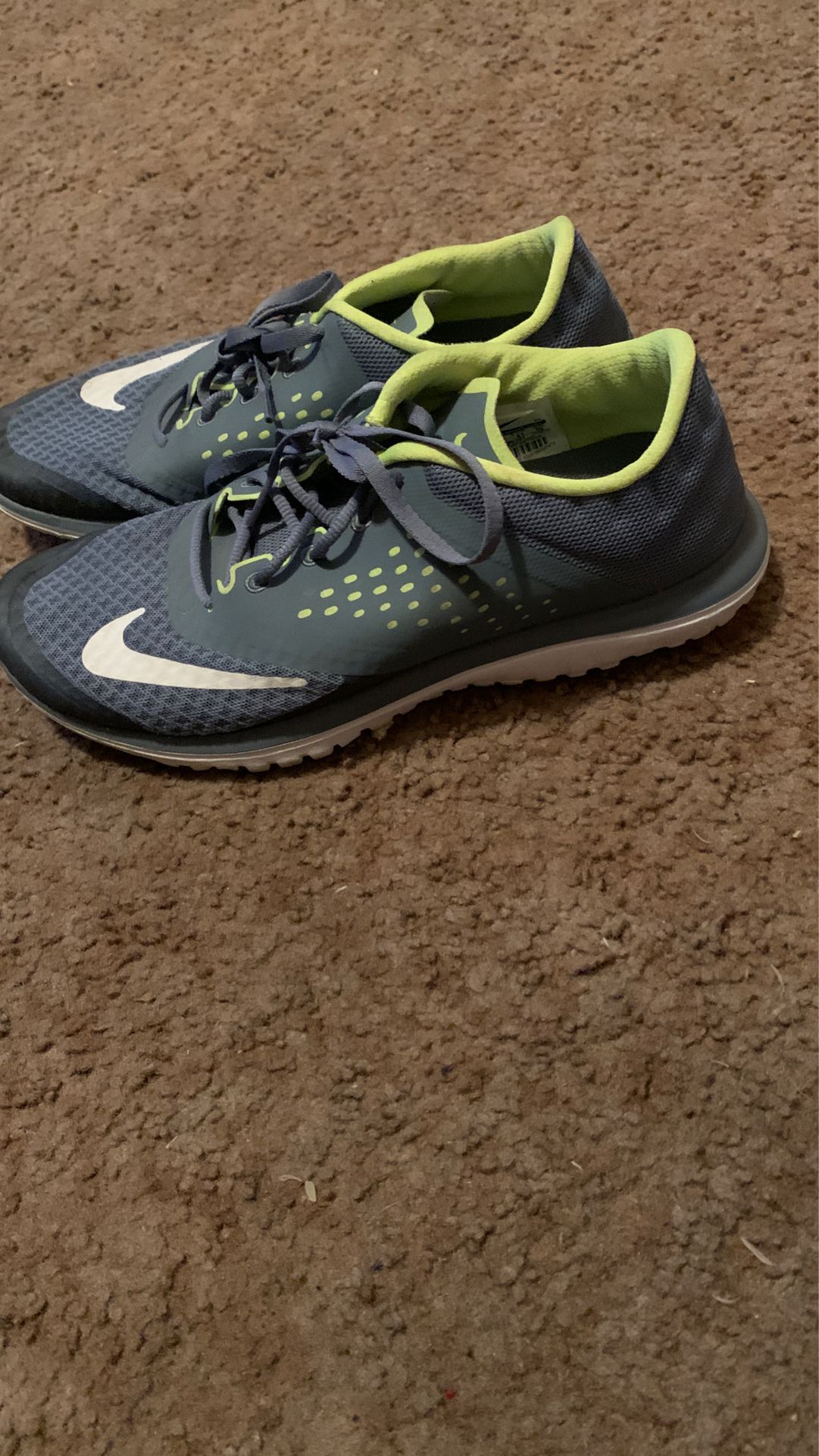 Nike Running Shoes, size 8. Need gone ASAP