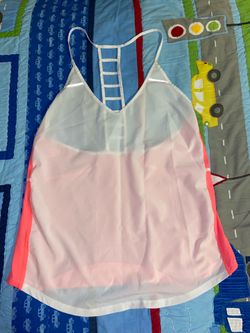 Women’s Lululemon Top Size 4