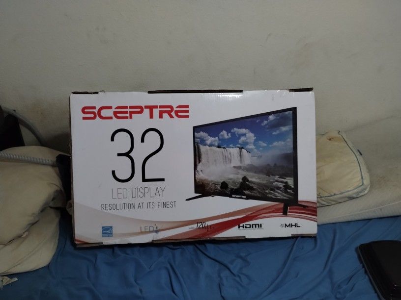 Sceptre 32" TV