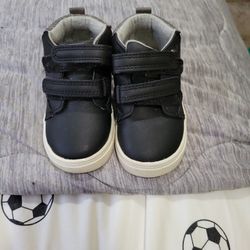 Cat And Jack Toddler Shoes Size 6