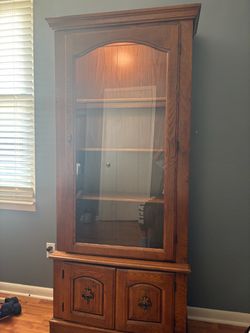 Curio cabinet