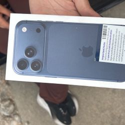 Brand New Iphone 17 Pro Max !not Used!