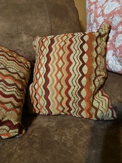 Throw Pillows set of 2