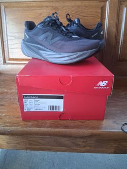 New Balance Rebel v4