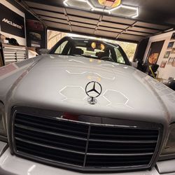 Mercedes  Benz 