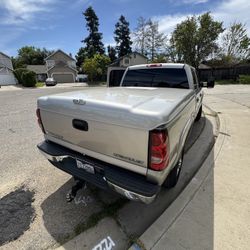 2005 Chevy Silverado Leer Tonneau Bed Cover