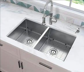 Glacier Bay
Professional Zero Radius 36 in Undermount Double Bowl 16 Gauge Stainless Steel Workstation Kitchen Sink