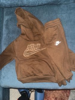 Toddler Nike sweatsuit 2T