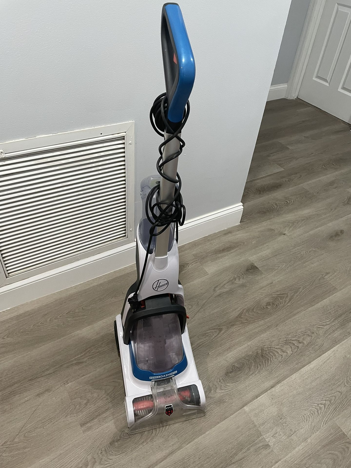 Carpet Cleaner/ Vacuum