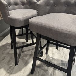 4 Swivel Bar Stools - minimal use