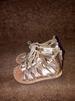 Toddler Sandles size 6,Good Condition,,Pick up Only...