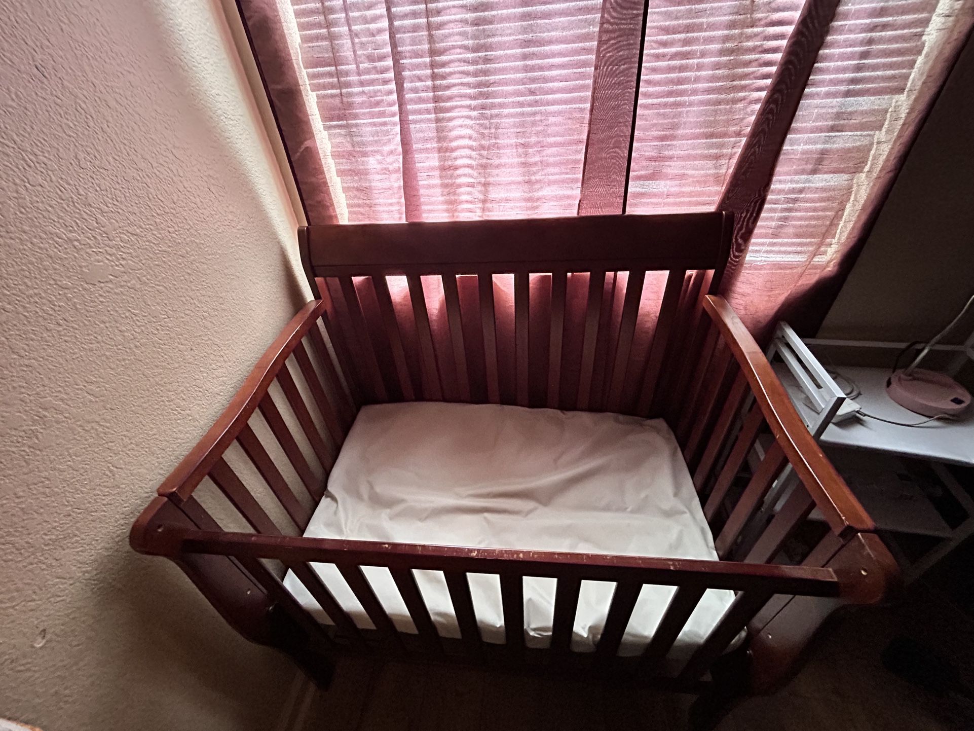 Mini Crib