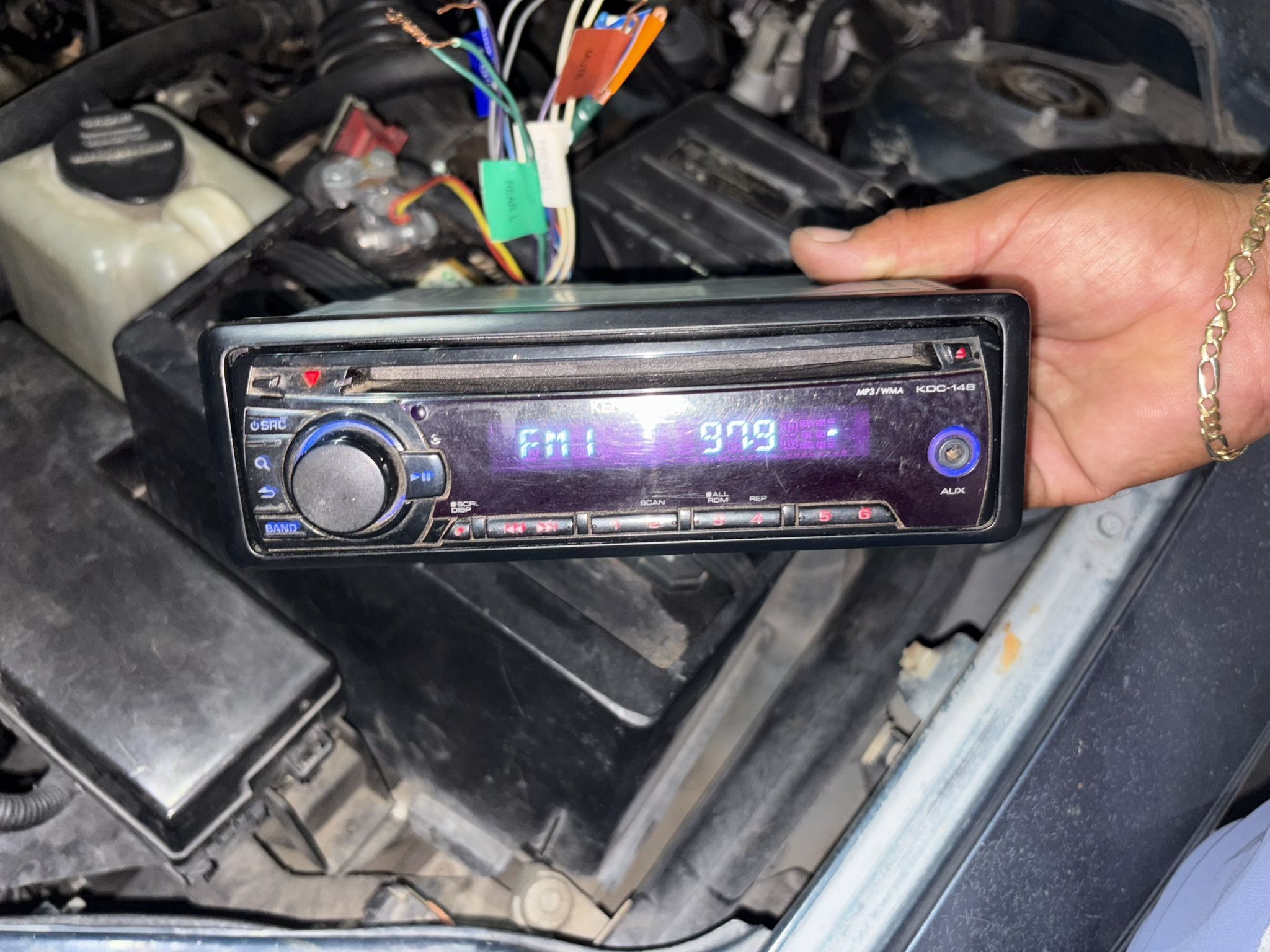Kenwood Stereo MP3/WMA AUX KDC-148